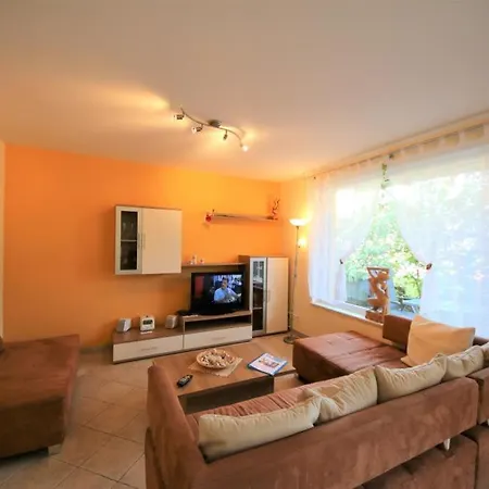 U 9 Eg - Ferienwohnung Mit Terrasse Prázdninový dům Marienfelde